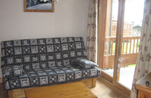Bisanne 1500 Apartment | Apartment 'Les Alpages' with Mountain View, Balcony and Wi-Fi