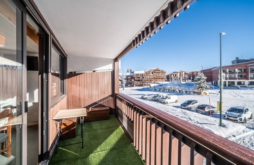 Le Praz de Lys Apartment | Apartment 'Les Mouflons 1500' with Mountain View, Balcony and Wi-Fi