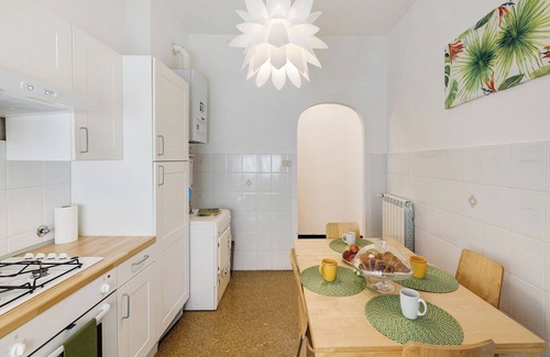 Vado Ligure Apartment | Apartment 'Liguria Home' with Wi-Fi