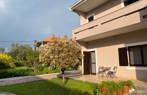 Crno Apartment | Apartment Lina
