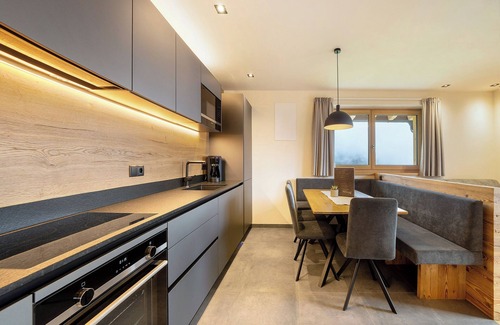 Ultimo Apartment | Apartment 'Loach' with Mountain View, Shared Garden and Wi-Fi