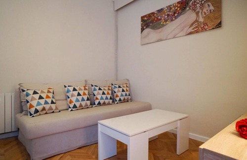 La Sagrada Familia Apartment | Apartment located next to Sagrada Familia