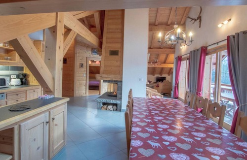 Taninges Apartment | Apartment 'Lou Betandy - 9 Pers' with Mountain View, Private Garden and Wi-Fi