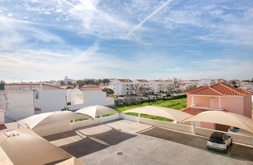 Altura Apartment | Apartment 'M and M Beach House' with Balcony
