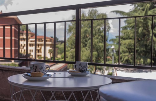 Laveno Apartment | Apartment "Maison Bibi Lago Maggiore" with Mountain View, Lake View & Balcony