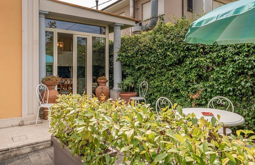 Altopascio Apartment | Apartment 'Manuela' with Shared Pool, Wi-Fi and Air Conditioning