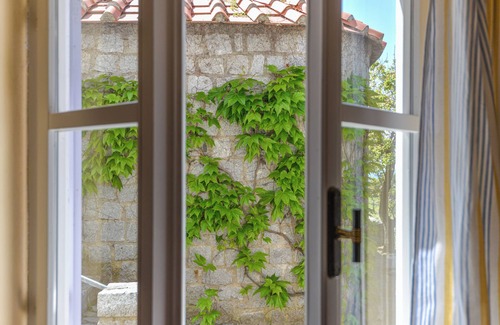 Zanca Apartment | Apartment "Mare e Natura" with Sea View, Private Terraces & Wi-Fi