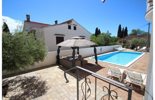 Kadumi Apartment | Apartment Markus for 2 - Pool & BBQ