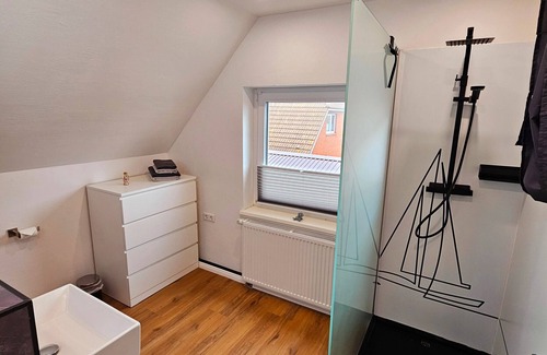 Hallig Langeneß Apartment | Apartment 'Matje' with Lake View, Shared Terrace and Wi-Fi