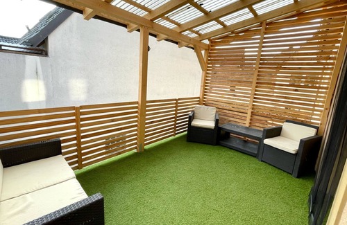 Stetten Apartment | Apartment 'Max Haus 2' with Private Terrace and Wi-Fi