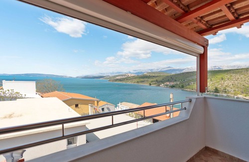 Krusevo Apartment | Apartment Mia by Interhome