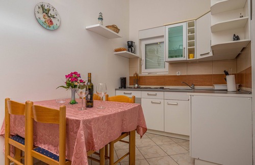 Crikvenica Apartment | Apartment Miky