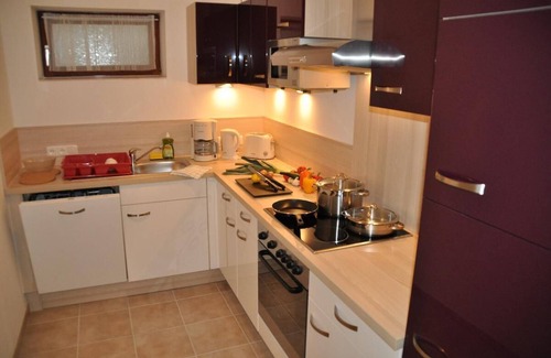 Arnbruck Apartment | Apartment mit 95m2, Balkon & großer Küche bietet Platz für 6 Pers.
