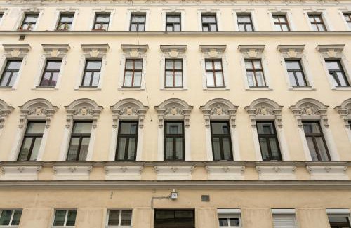 Funfhaus Apartment | Apartment, modern und neu renoviert