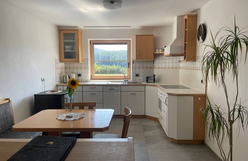 Terento Apartment | Apartment 'Mountain Stay Life' with Mountain View, Shared Garden and Wi-Fi