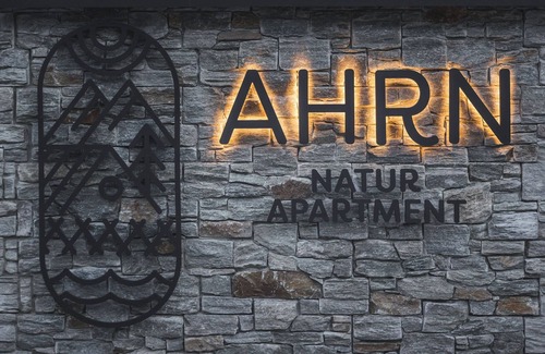 Lutago Apartment | Apartment 'Nature Berg' with Mountain View, Terrace & Wi-Fi