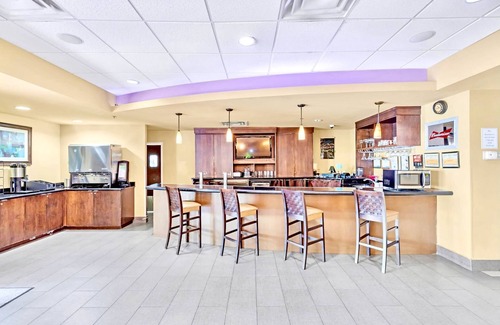 Florida Central Atlantic Coast Apartment | Apartment Near Universal Studios - Hot Tub, Pool