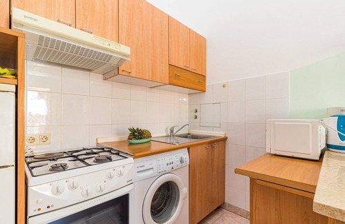 Vintijan Apartment | Apartment Nicole 100m from the beach