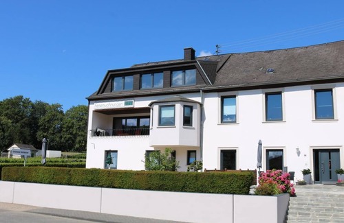 Niederemmel Apartment | Apartment No. 3 - Apartments Haus Moselstrand