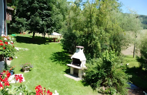 Freiamt Apartment | Apartment 'No. 4 Bachstelze' with Shared Terrace, Shared Garden and Wi-Fi
