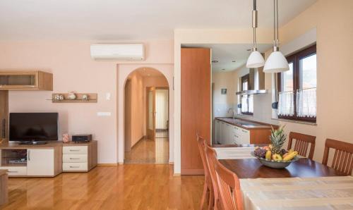 Kastel Novi Apartment | Apartment Novi