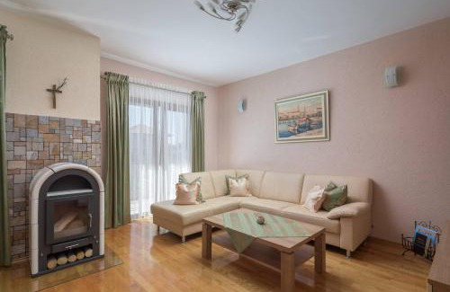 Kastel Novi Apartment | Apartment Novi