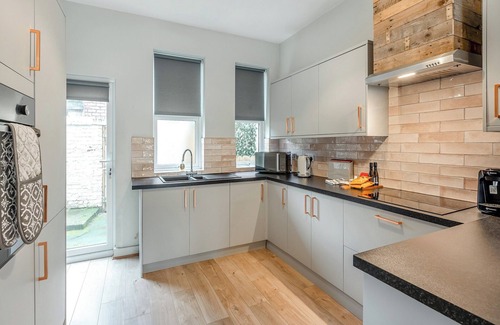 Southport Cottage | Apartment One - UK45352