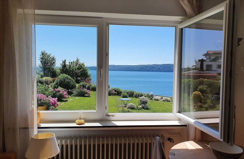 Sipplingen Apartment | Apartment 'Panorama-seetraum' with Lake View, Private Terrace and Wi-Fi
