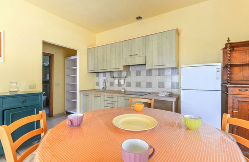 Zanca Apartment | Apartment 'Pettirosso Casa Vai' with Sea View, Wi-Fi and Air Conditioning