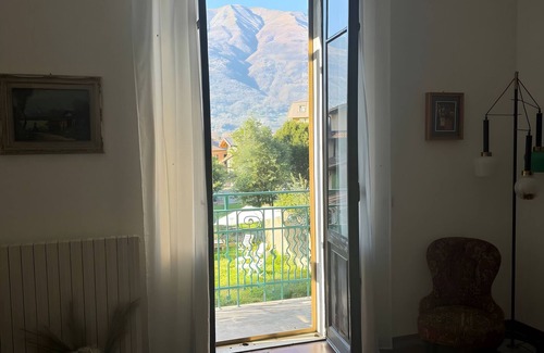 Dervio Apartment | Apartment 'Pietro' 1 of 4 in Villa Paruzzi 6Min from Lake Como