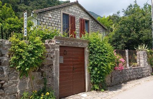 Prcanj Apartment | Apartment Pinebreeze - Prčanj - Kotor