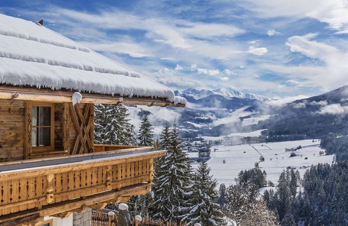 Sorafurcia Apartment | Apartment Piz da Peres Kronplatz with Mountain View, Pool, Sauna & Wi-Fi