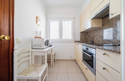 Vilafortuny Apartment | Apartment "Playa Dorada B106" near the beach with balcony, air conditioning & WiFi