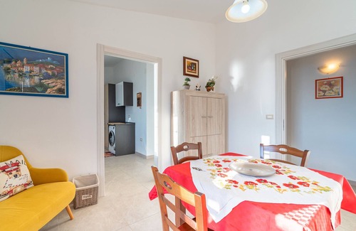 Plemmirio Apartment | Apartment 'Plemmirio Vista Mare' with Sea View, Wi-Fi and Air Conditioning