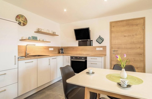 Neukirch Apartment | Apartment 'Pusteblume' with Mountain View, Terrace & Wi-Fi