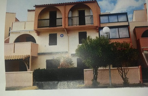 Port Leucate Apartment | APARTMENT, quiet, right on the water, close to the port