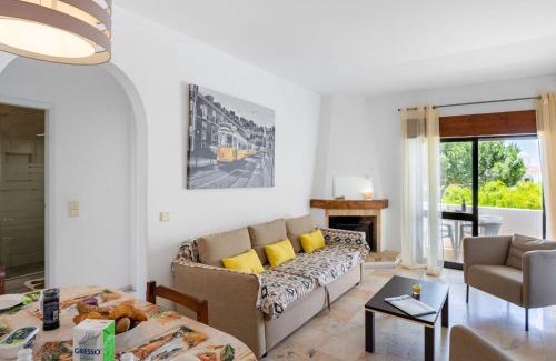 Alporchinhos Apartment | Apartment Quinta do Torrejão by Interhome