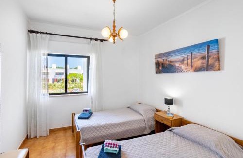 Alporchinhos Apartment | Apartment Quinta do Torrejão by Interhome