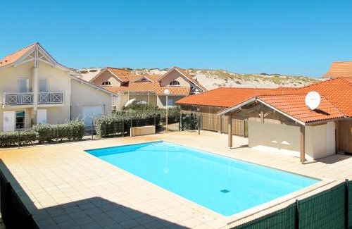 Biscarrosse Plage Apartment | Apartment Résidence Belle Dune-3 by Interhome