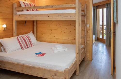 Villars-sur-Ollon Apartment | Apartment Résidence Le Bristol 14 by Interhome