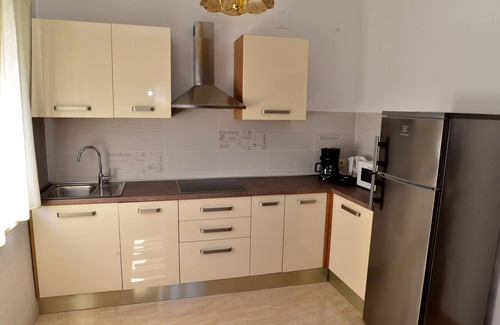 Milcetici Apartment | Apartment REA * For 4 +2 people With balcony and sea view, air conditioning