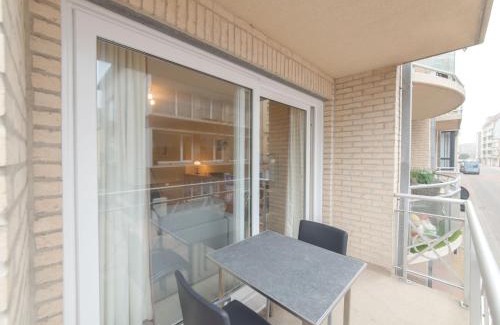 Bredene Apartment | Apartment Residentie Duinenbries by Interhome