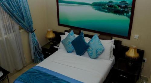 Ikeja Apartment | Apartment Royale Hotel-2 Bd Apartment