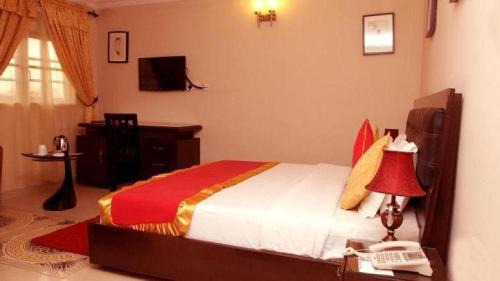 Ikeja Apartment | Apartment Royale Hotel-2 Bd Apartment