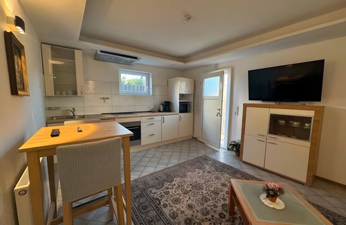 Neuhof Apartment | Apartment 'Souterrain Nr 9' with Shared Garden and Wi-Fi