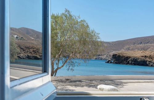 Astypalaia Apartment | Apartment 'Salonikia Studio No 3' with Sea View, Wi-Fi and Air Conditioning