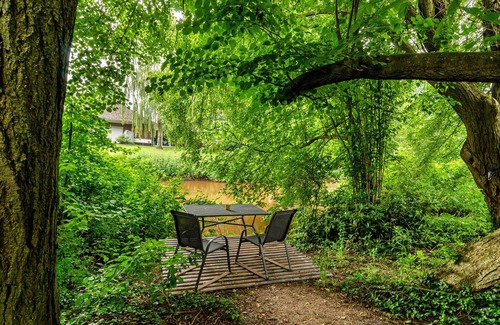 Idafehn Apartment | Apartment 'Seelter Ai Saterland' with Shared Garden, Balcony and Wi-Fi