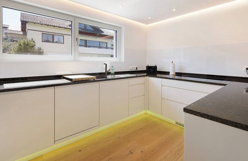 Gundholzen Apartment | Apartment "Seesehnsucht Höri" with Lake View, Terraces & Wi-Fi