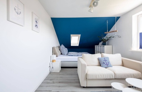Schillig Apartment | Apartment Steuerbord in Schillg, walking distance to the beach, WLAN, parking, Sky