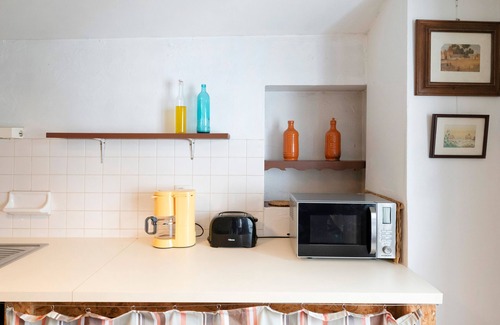 Ainhoa Apartment | Apartment 'Tamburine Xaharra' with Mountain View and Wi-Fi